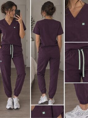 Garde malade Women’s Two-Piece Scrubs Set in Deep Plum